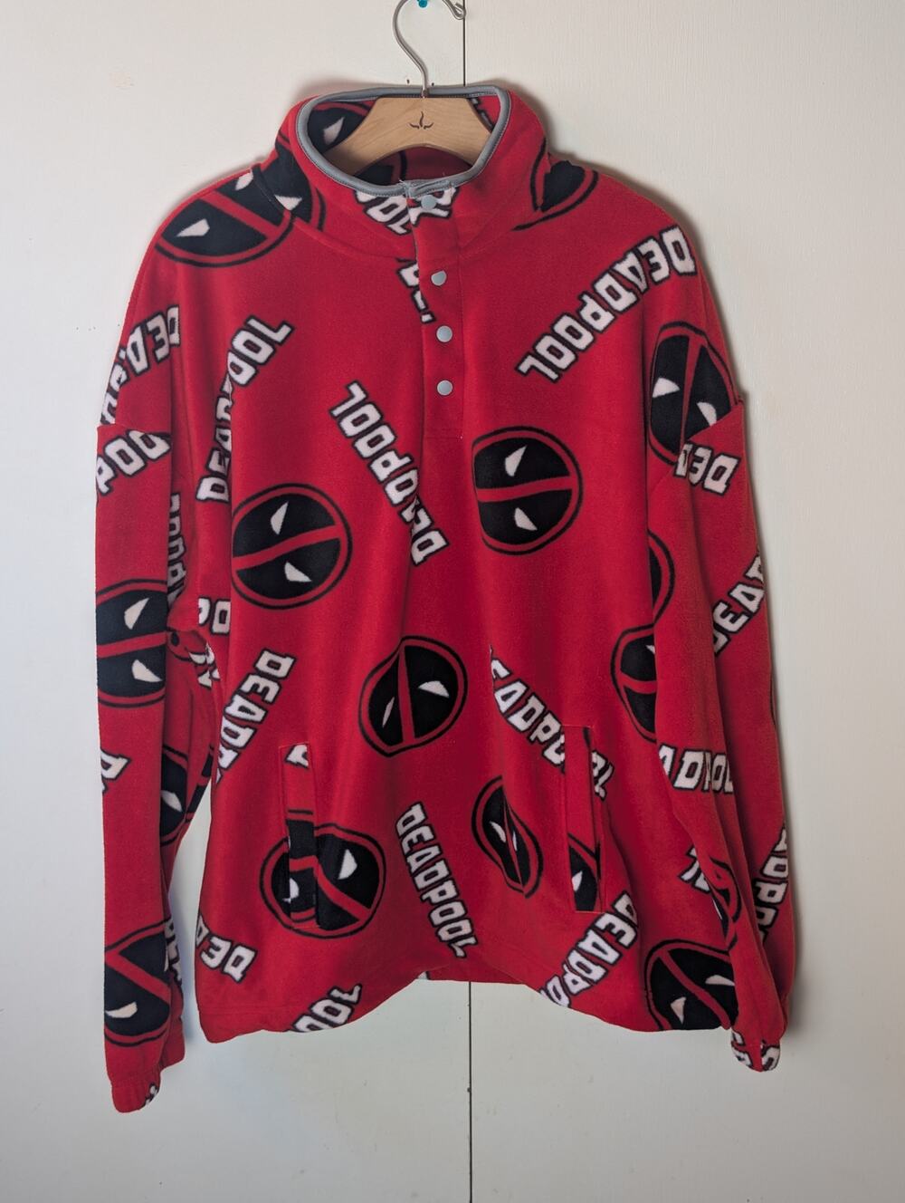 Deadpool Red Fleece Sweater Large